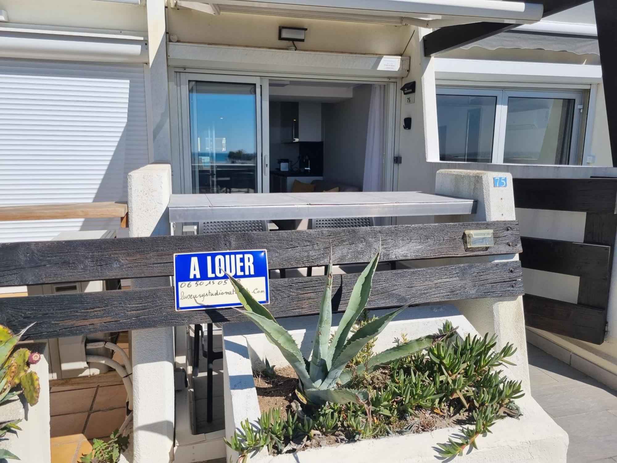 Capricia Port Nature 2-coursives -vue * Agde